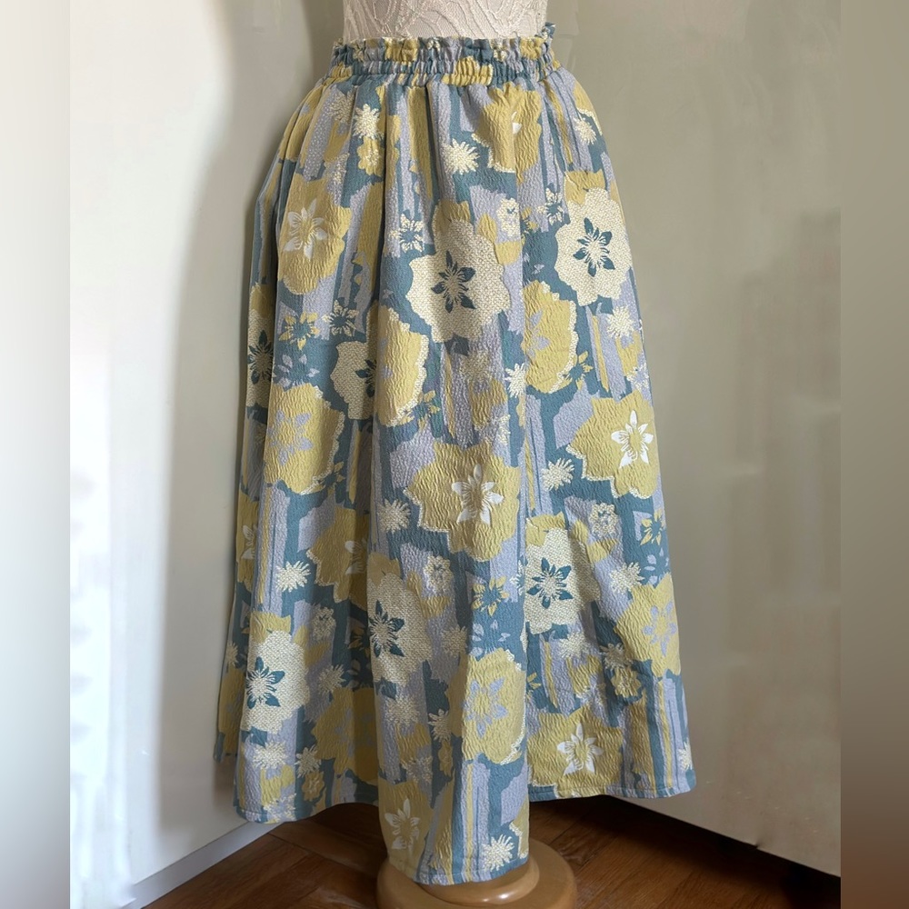 NWT LILITH Kampi Floral Boho MIDI Skirt sz Small